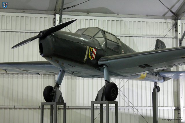 0019_Le_Bourget_Paris_2013_Buecker_181_Bestmann_Schul-_und_Verbindungsflugzeug
