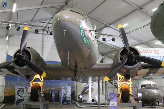 0056_Le_Bourget_Paris_2013_Douglas_C-47A_Skytrain_Dakota