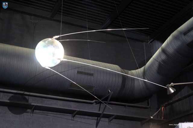 0071_Le_Bourget_Paris_2013_Sputnik_erster_Satellit_1957