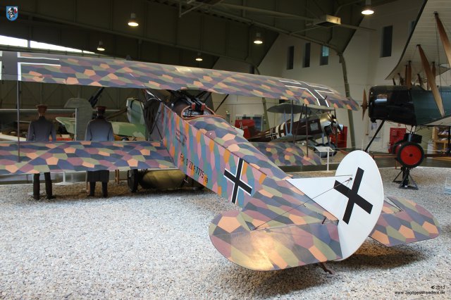 0017_Militaerhistorisches_Museum_Berlin-Gatow_Doppeldecker-Jagdflugzeug_Fokker_D_VII_F_7775-18_1918
