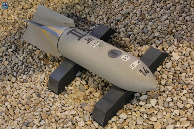 0062_Militaerhistorisches_Museum_Berlin-Gatow_Sprengbombe_SC50_mit_Zuender_55