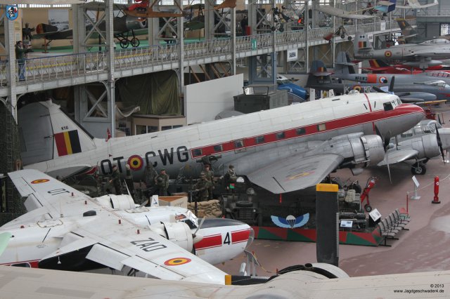 0065_Militaermuseum_Bruessel_Douglas_DC-3_Dakota