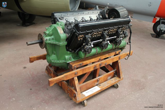 0109_Militaermuseum_Bruessel_Flugzeugtriebwerk_Hispano_Suiza