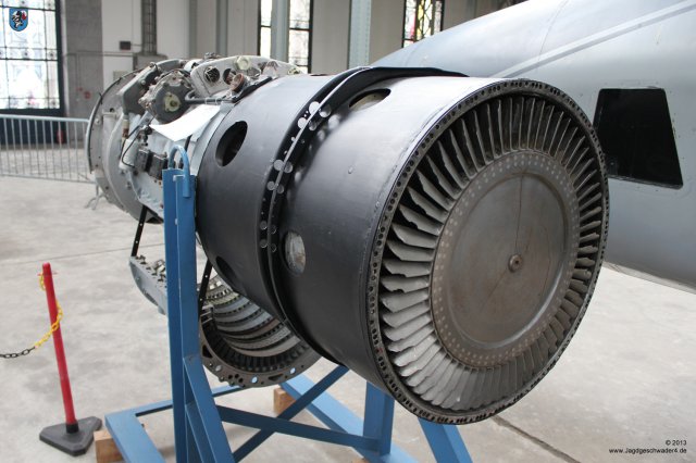0112_Militaermuseum_Bruessel_Flugzeugtriebwerk_Junkers_Jumo_004