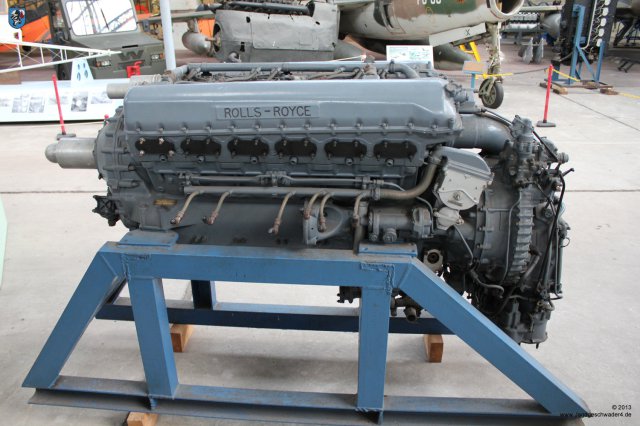 0113_Militaermuseum_Bruessel_Flugzeugtriebwerk_Rolls-Royce_Merlin