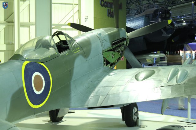 0109_RAF-Museum_Heandon_Supermarine_Spitfire_Vb_ZD-F_BL614