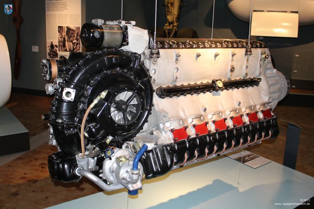 0033_Technikmuseum_Berlin_12-Zylinder-V-Motor_Junkers_Jumo_213_A1_1750PS_1944