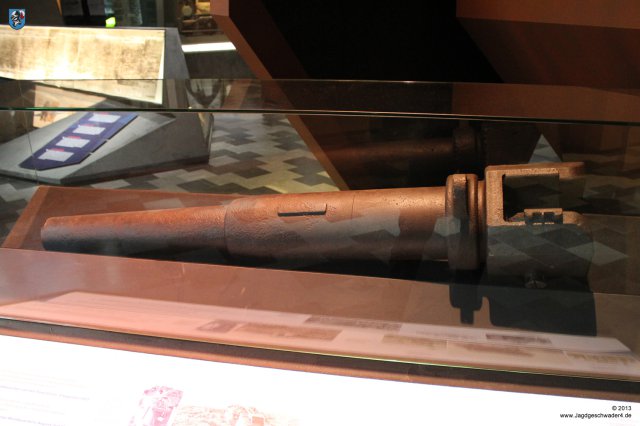 0040_Ypern_2013_Kanone_eines_englischen_Mark_IV_Panzers